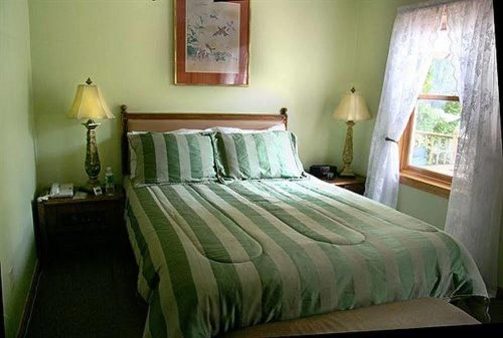 Marthas Vineyard Resort 橡树崖镇 外观 照片